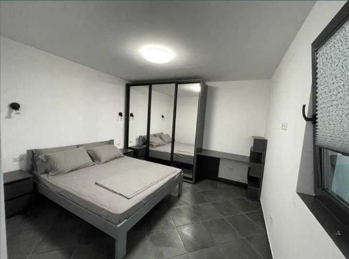 ДВІ КВАРТИРИ з власним подвір'ям (термін 3 -6 місяців]