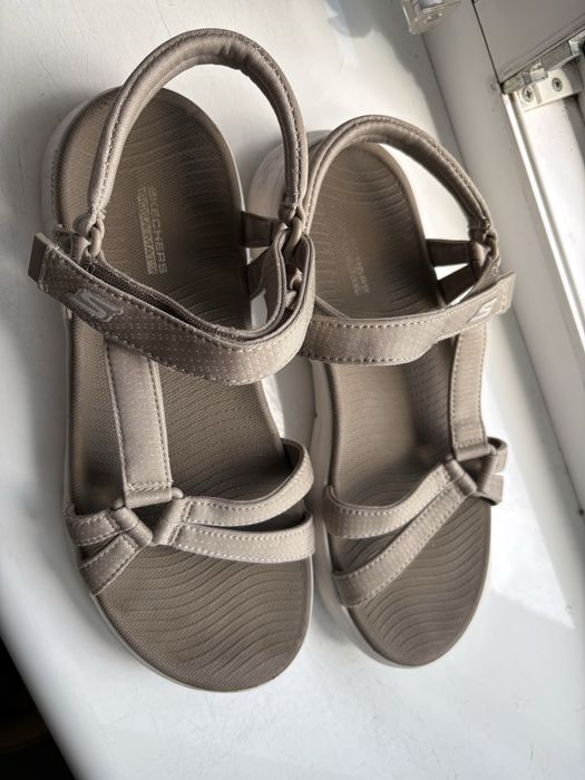 Жіночі сандалі Skechers