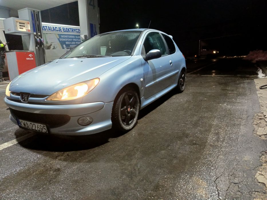 Sprzedam bardzo ładne Peugeot 206 z LPG z nowym sprzęgłem