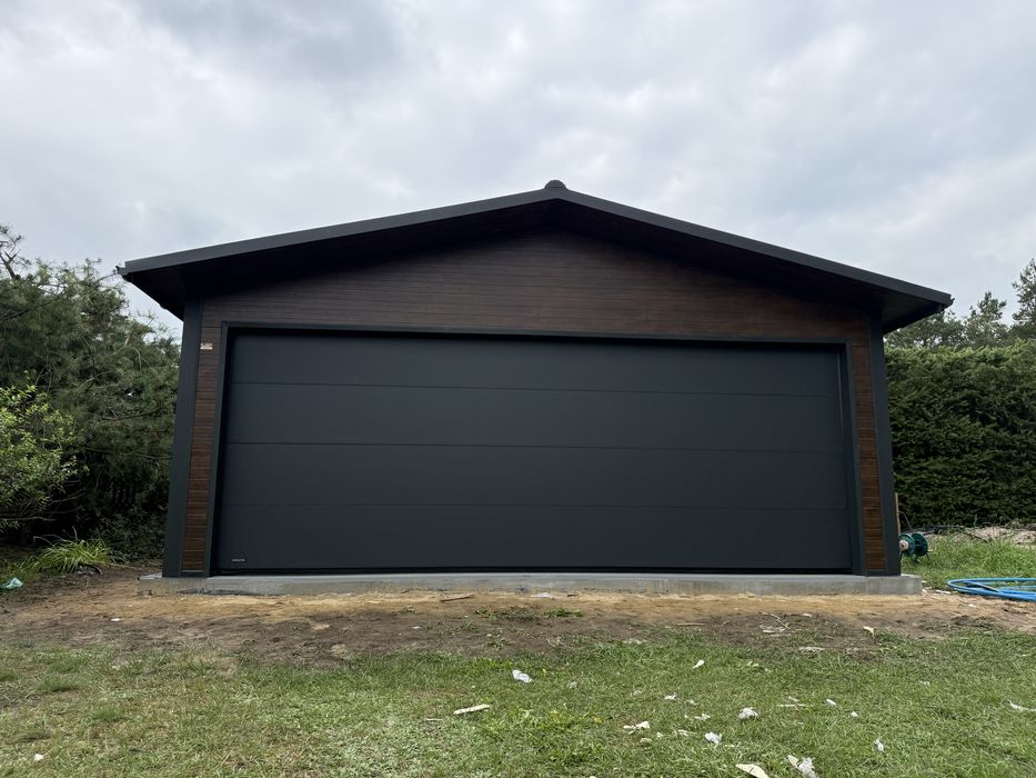 Garaż dwustanowiskowy z płyt warstwowych PIR 60 mm | Ocieplony