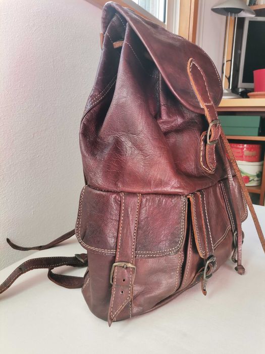 Mochila de pele verdadeira