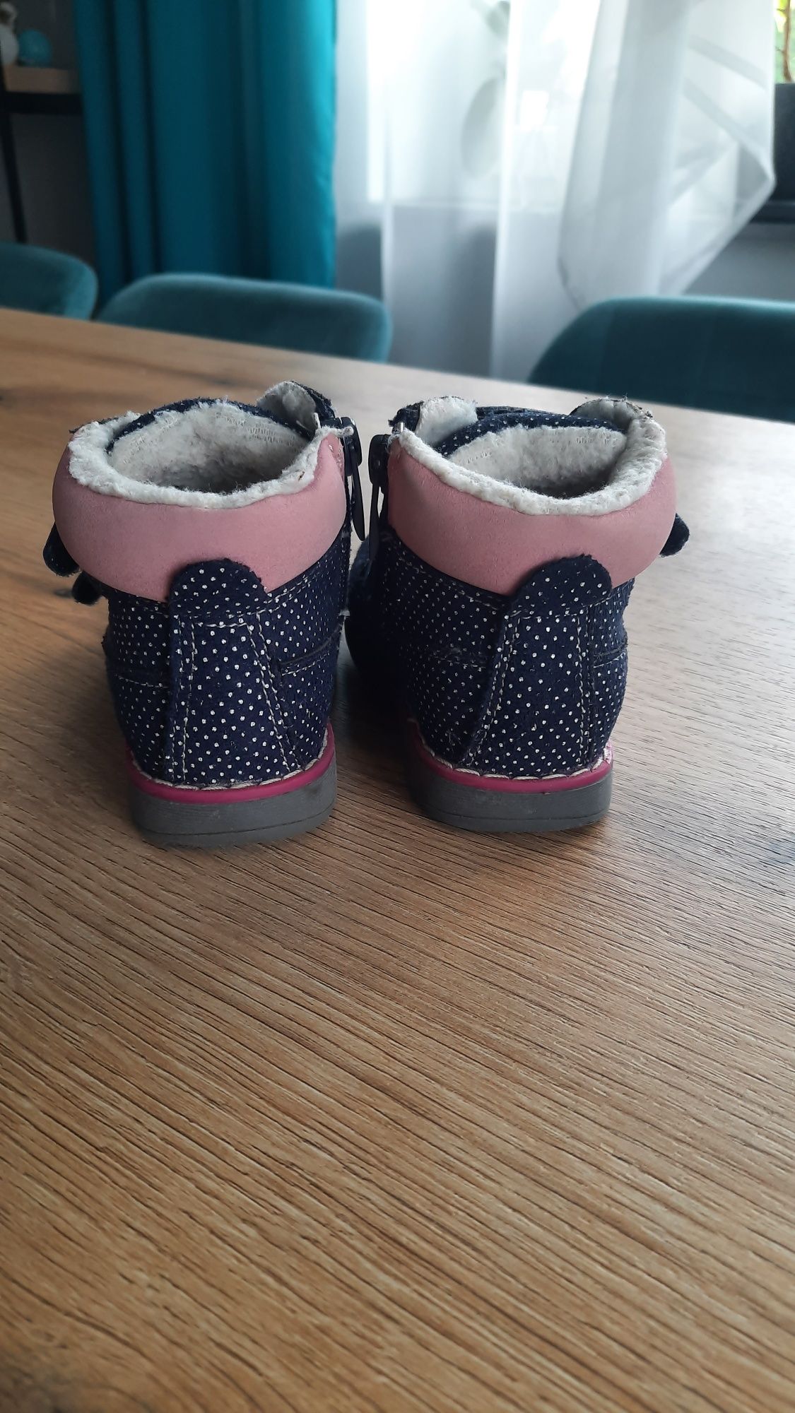 Buty zimowe dla dziewczynki, rozm.22