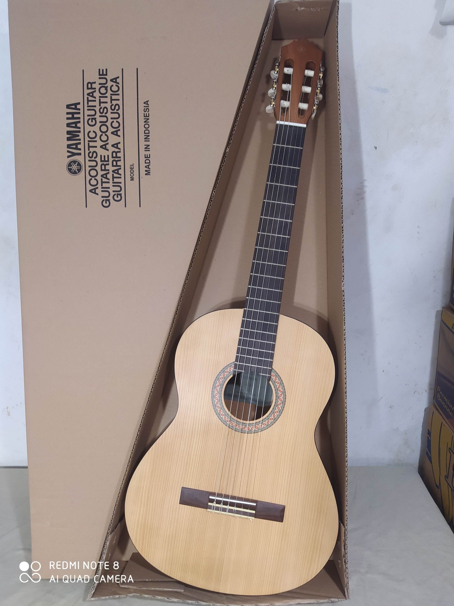 Yamaha C40 класична гітара