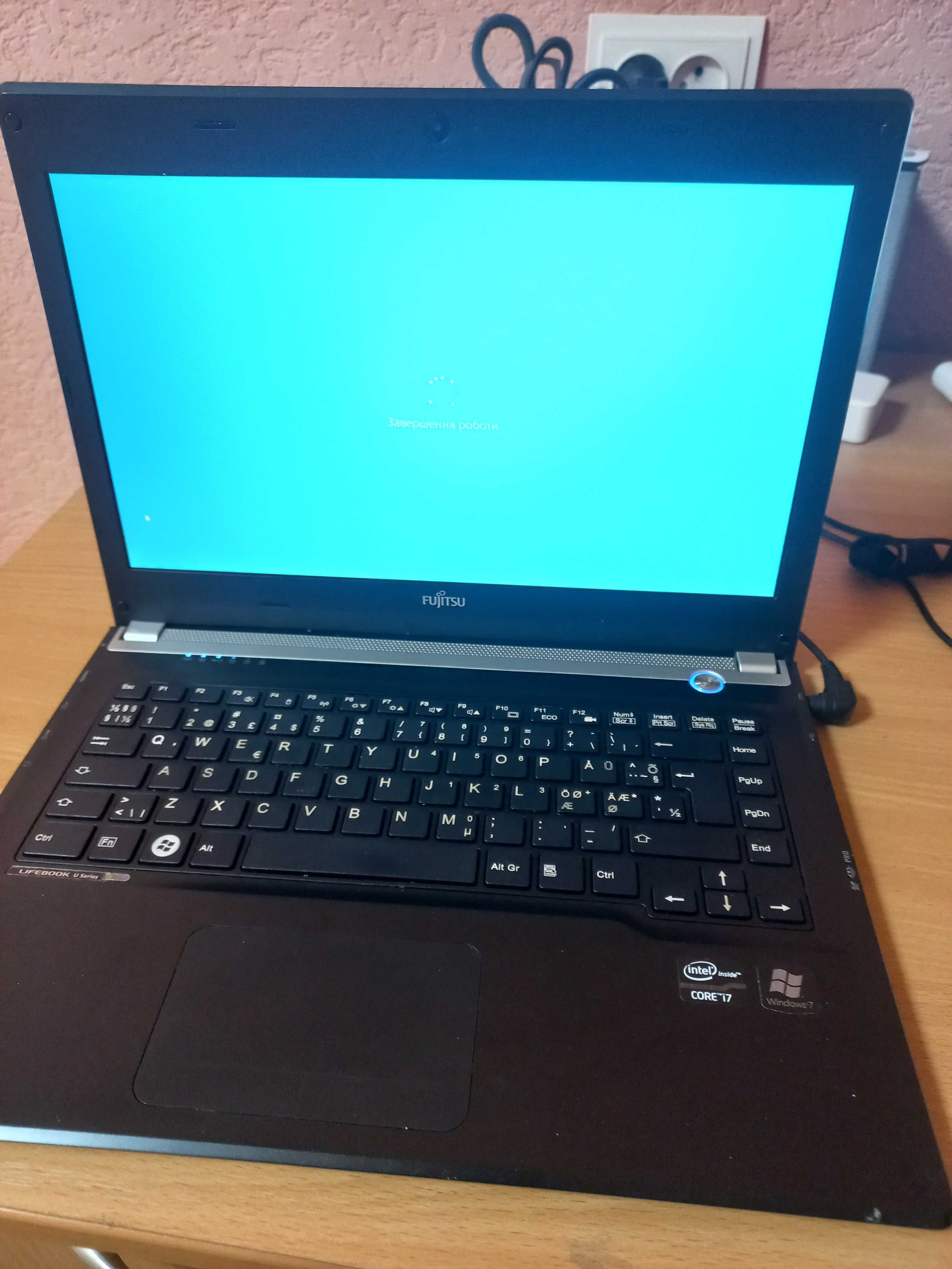 Ноутбук Fujitsu lifebook uh572 13.3" i7 3517