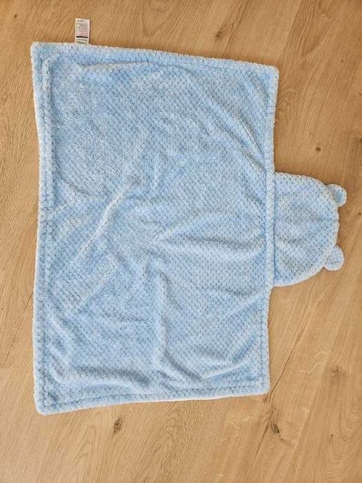 Kocyk z kapturkiem dla chłopca George – bardzo dobry stan