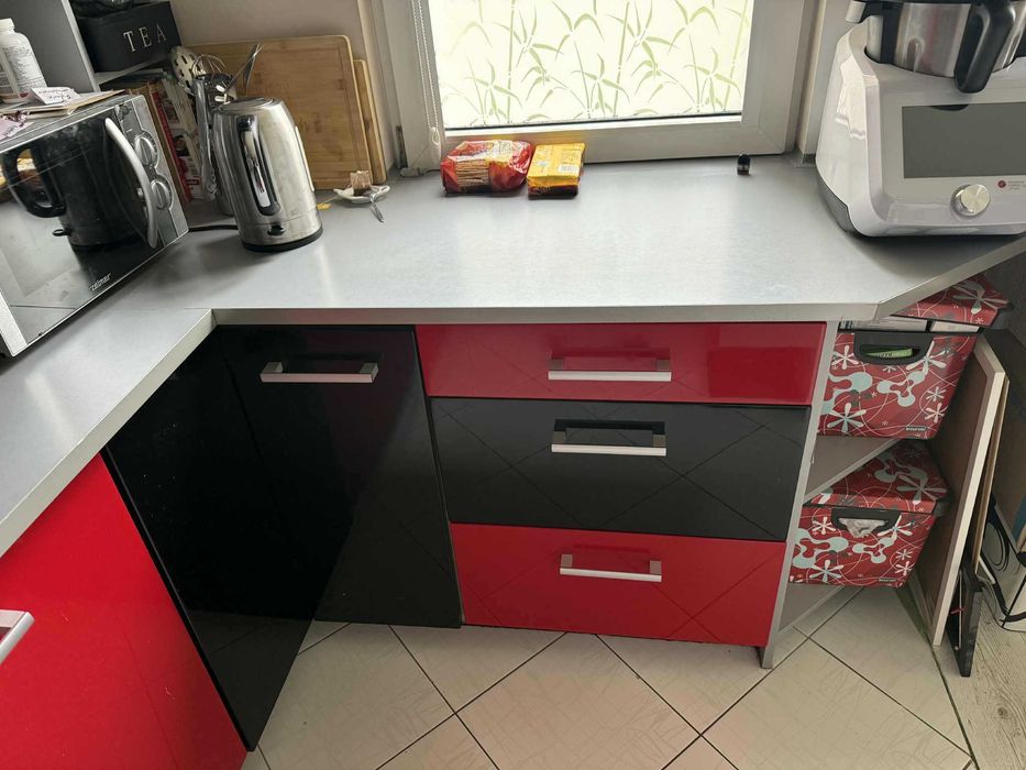 Meble kuchenne używane czarno - czerwone L +