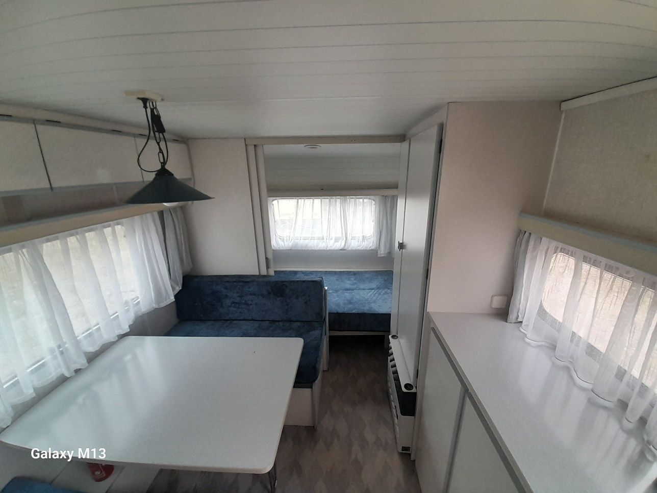Przyczepa kempingowa Burstner DMC 900 kg czteroosobowa