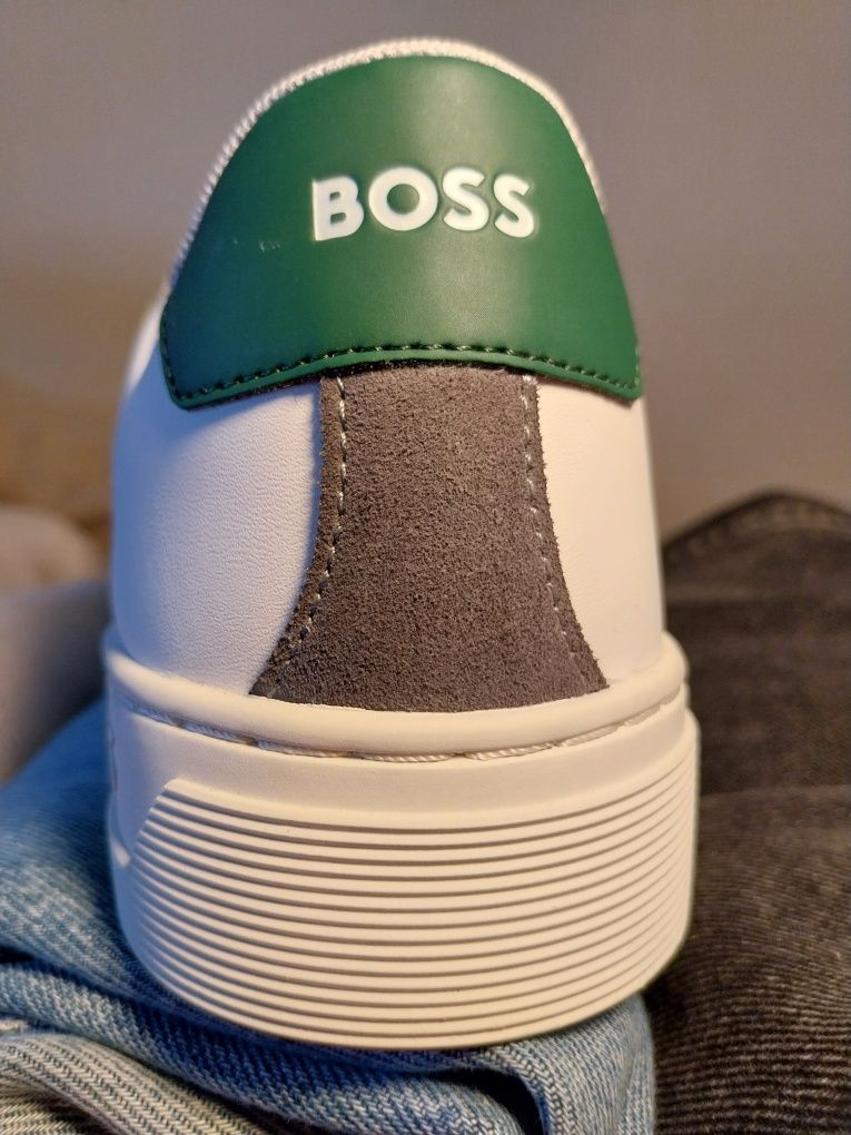 Hugo boss open white