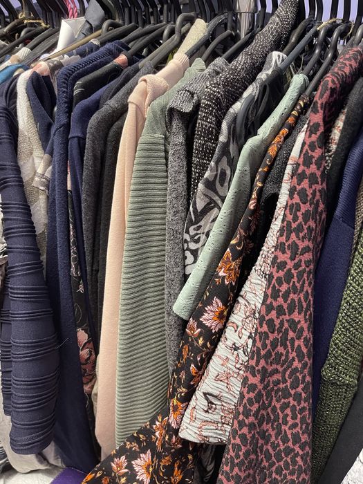 Продам одяг оптом з магазину