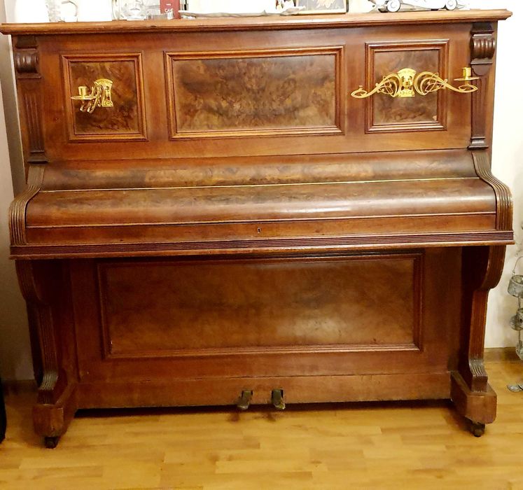 Pianino antyczne Harmonium Gebr. Hug & Co ST GALLEN