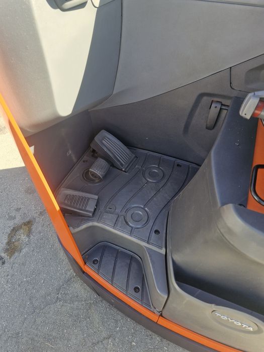 Річтрак електричний штабелер TOYOTA Акб НОВА електроштабелер BT