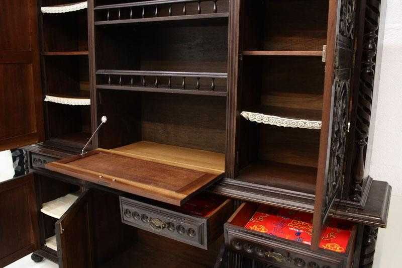 Móvel de sala Mogno