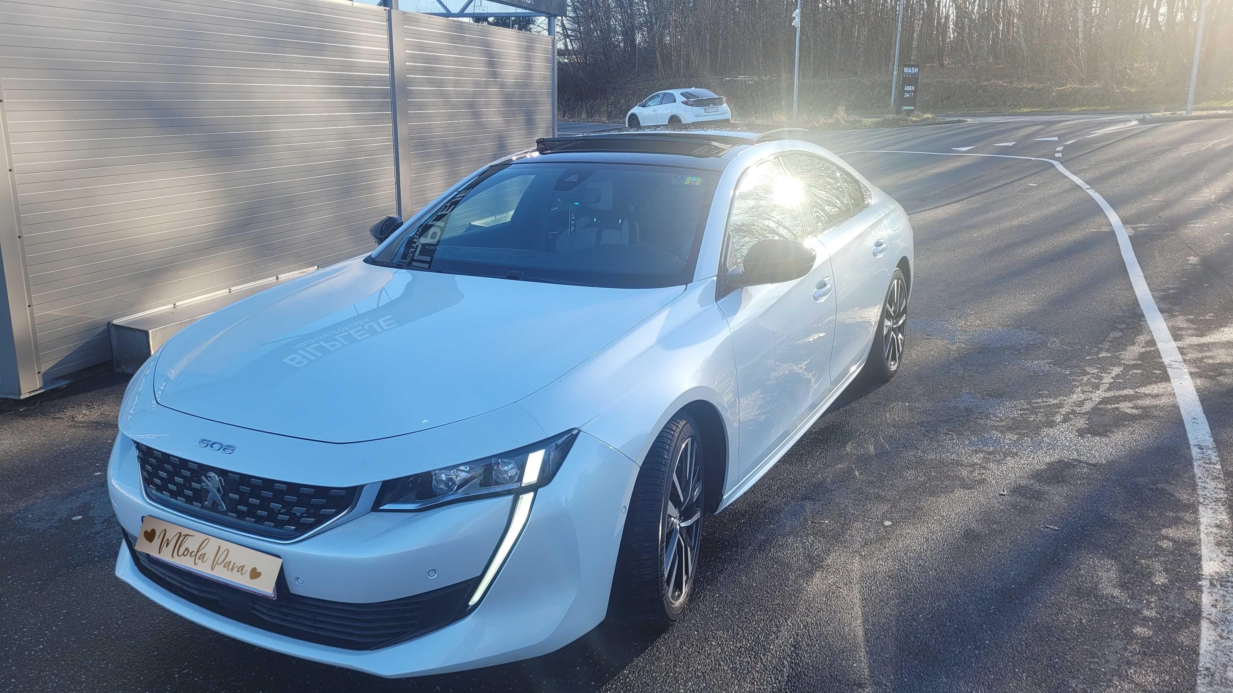 Auto do Ślubu limuzyna Peugeot 508 biała perła