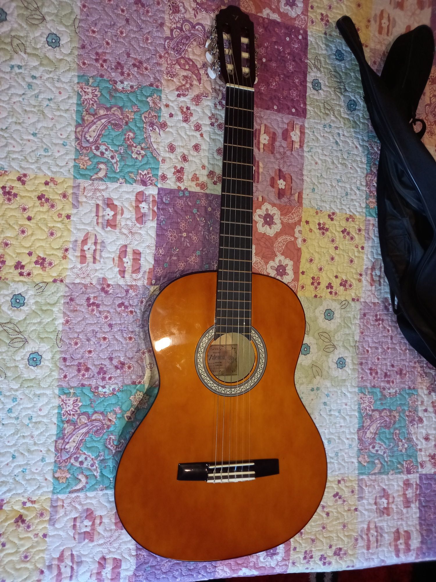 Vendo guitarra classica