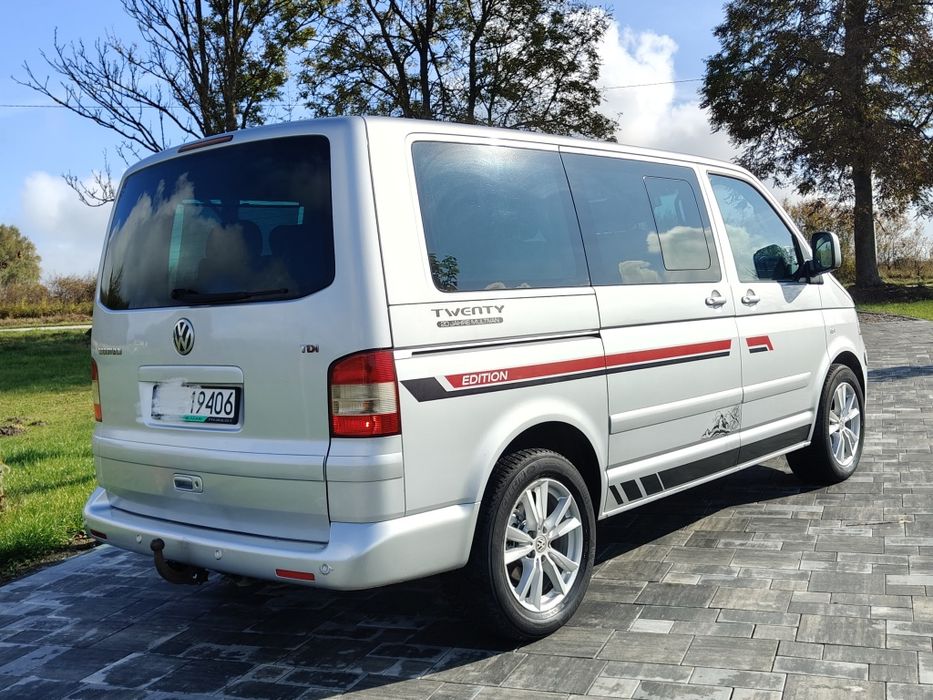 Volkswagen T5 2.5 td _i Multivan, stolik ,lodówka 7 osobowy, oryginał!