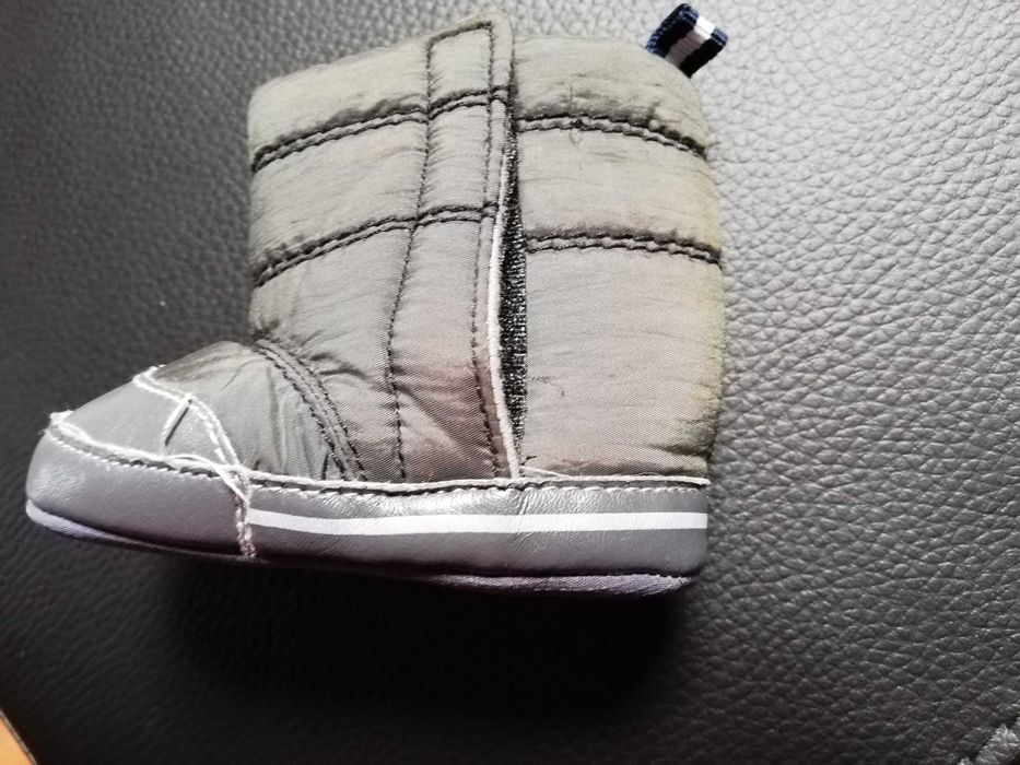Botas bebé - tamanho 15-18