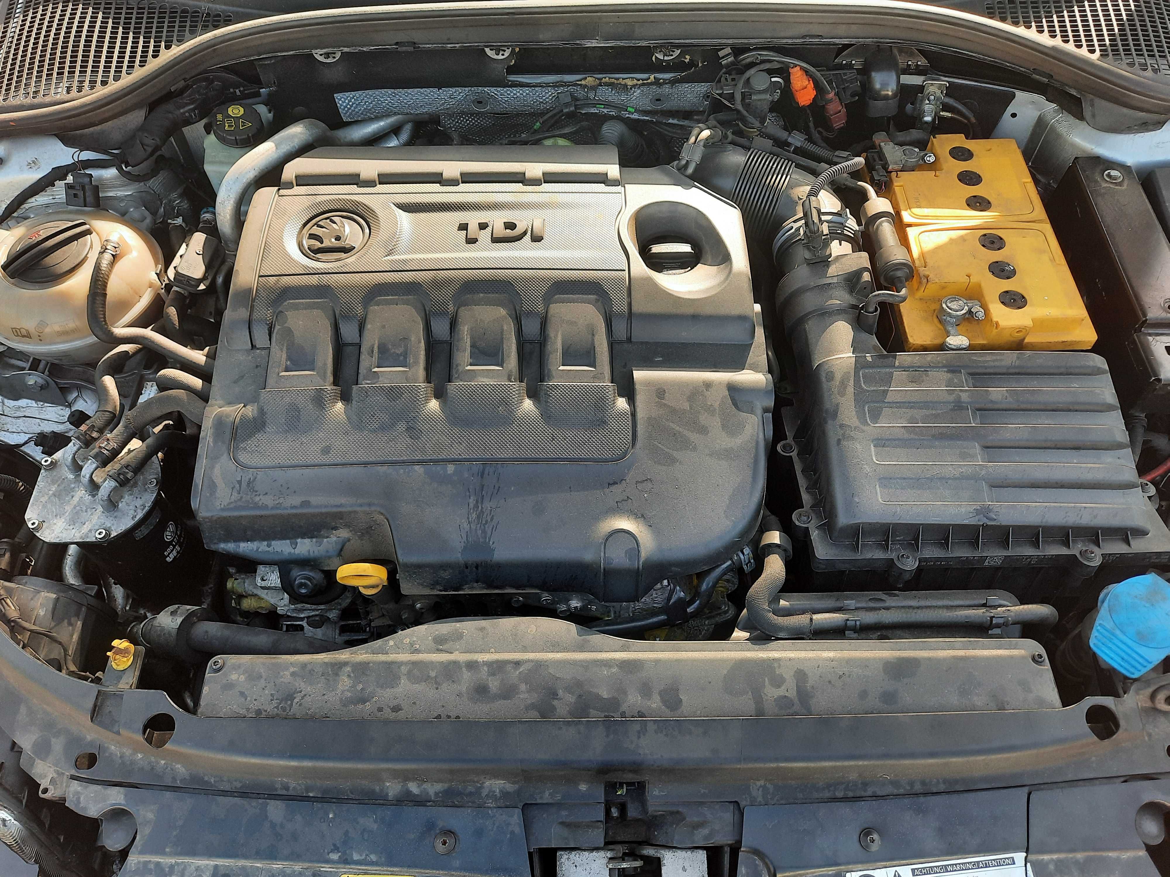 Корпус блока запобіжників Октавія А7 VW Гольф 7 Пассат Б8  5Q0907361B