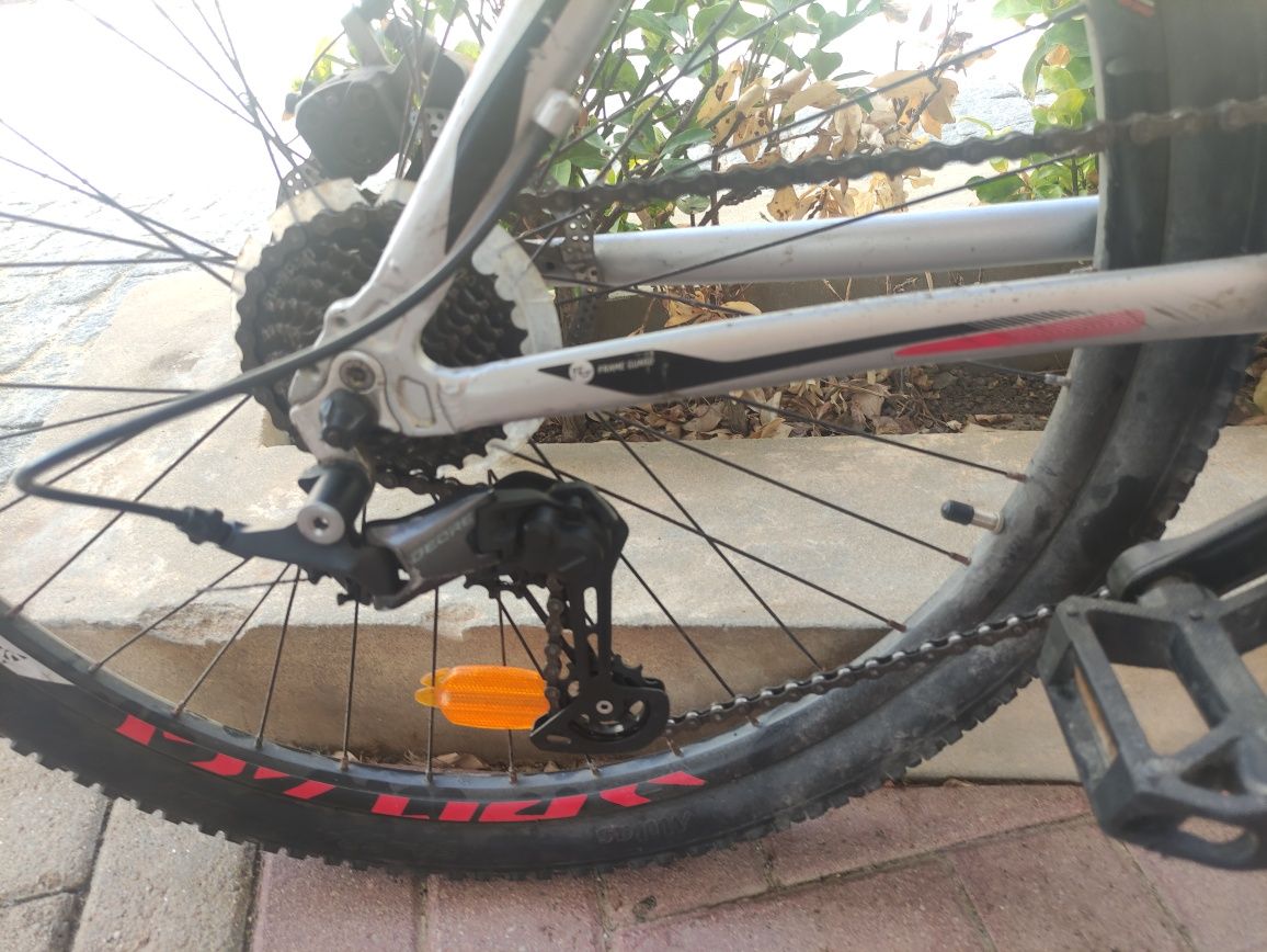 Bicicleta tudo shimano