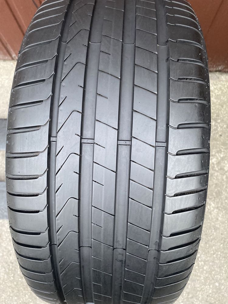 Opona 255/40r18 Pirelli Cinturato P7 TM *