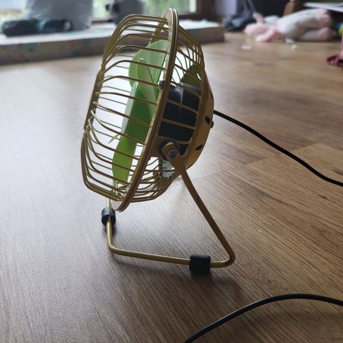 Mini wiatrak USB