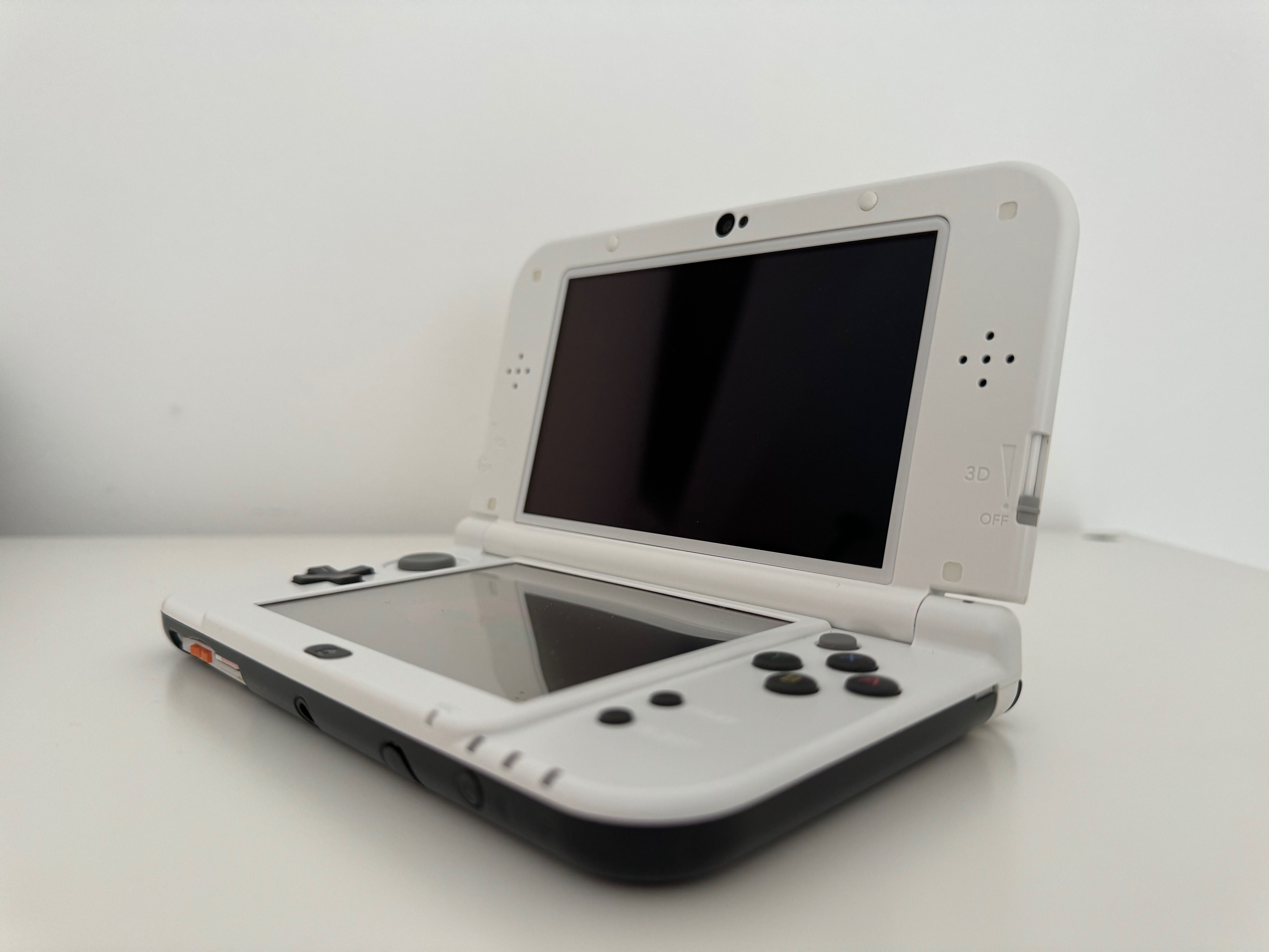 New Nintendo 3DS XL - Fire Emblem Fates (Desbloqueada)