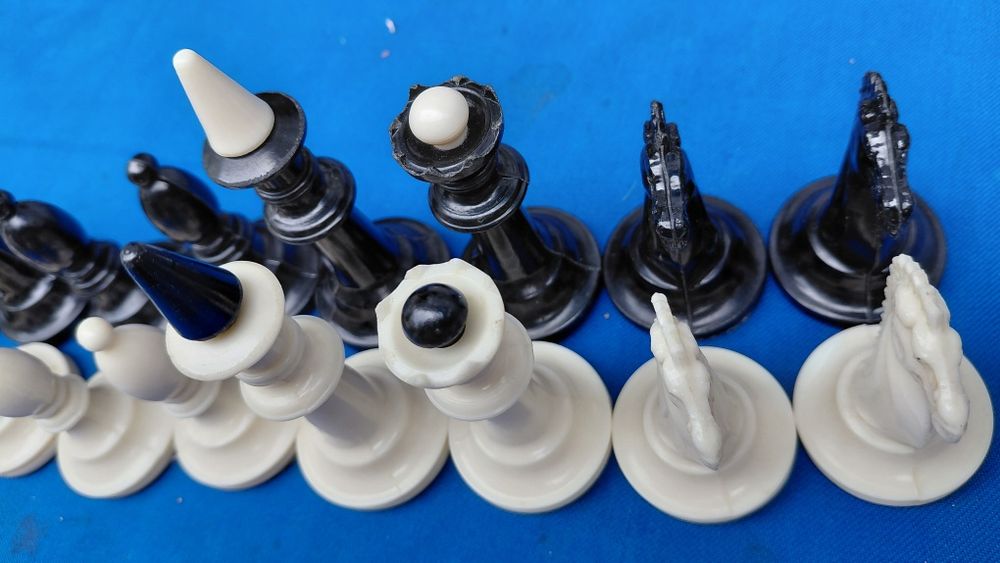 Шахи часів СРСР.  Пластмас