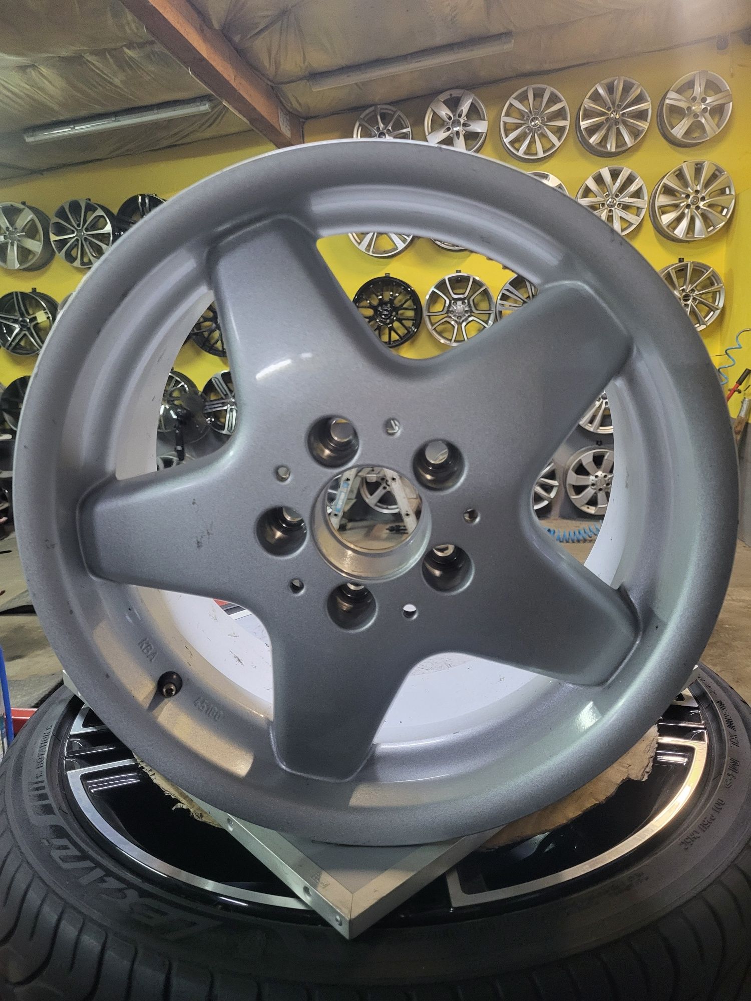 Felgi Aluminiowe 5x112 7,5Jx16 ET38 Mercedes Audi VW