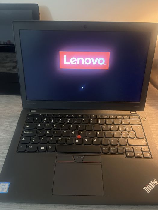 Lenovo ThinkPad x270 i5 8/120 GB