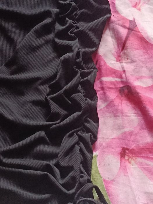 Czarna sukienka nieużywana bez metki