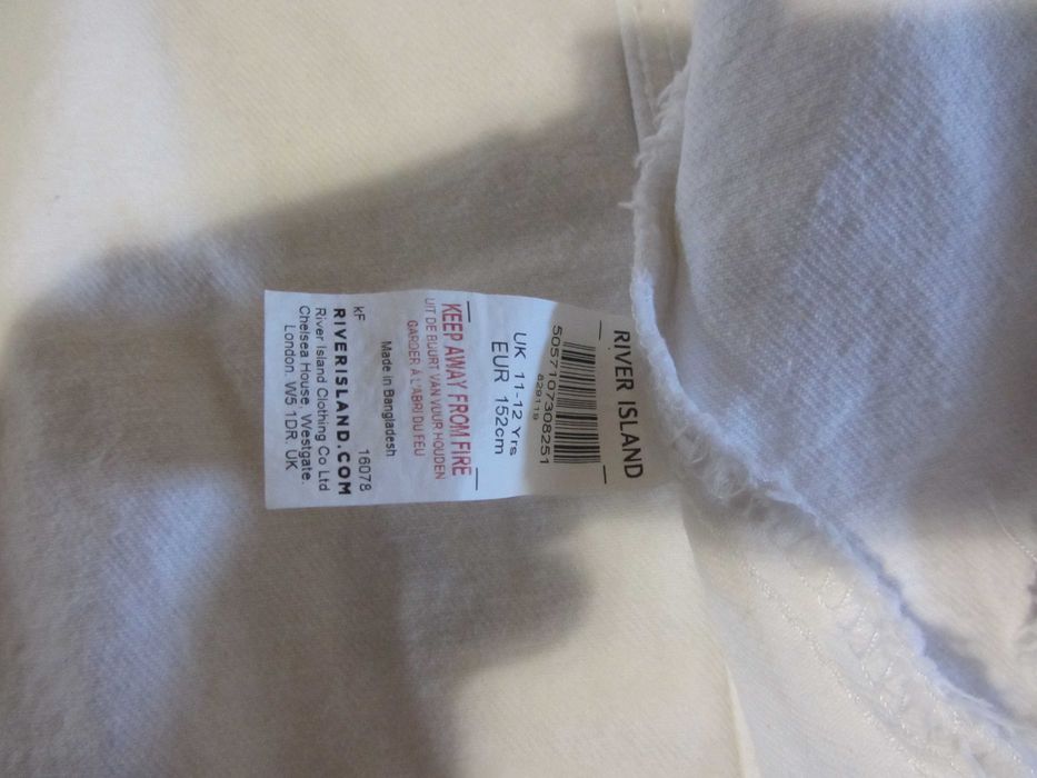 biała kurtka jeansowa River Island