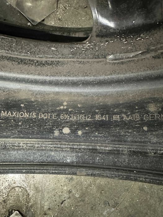 Felgi z kolpakami Opel Astra K