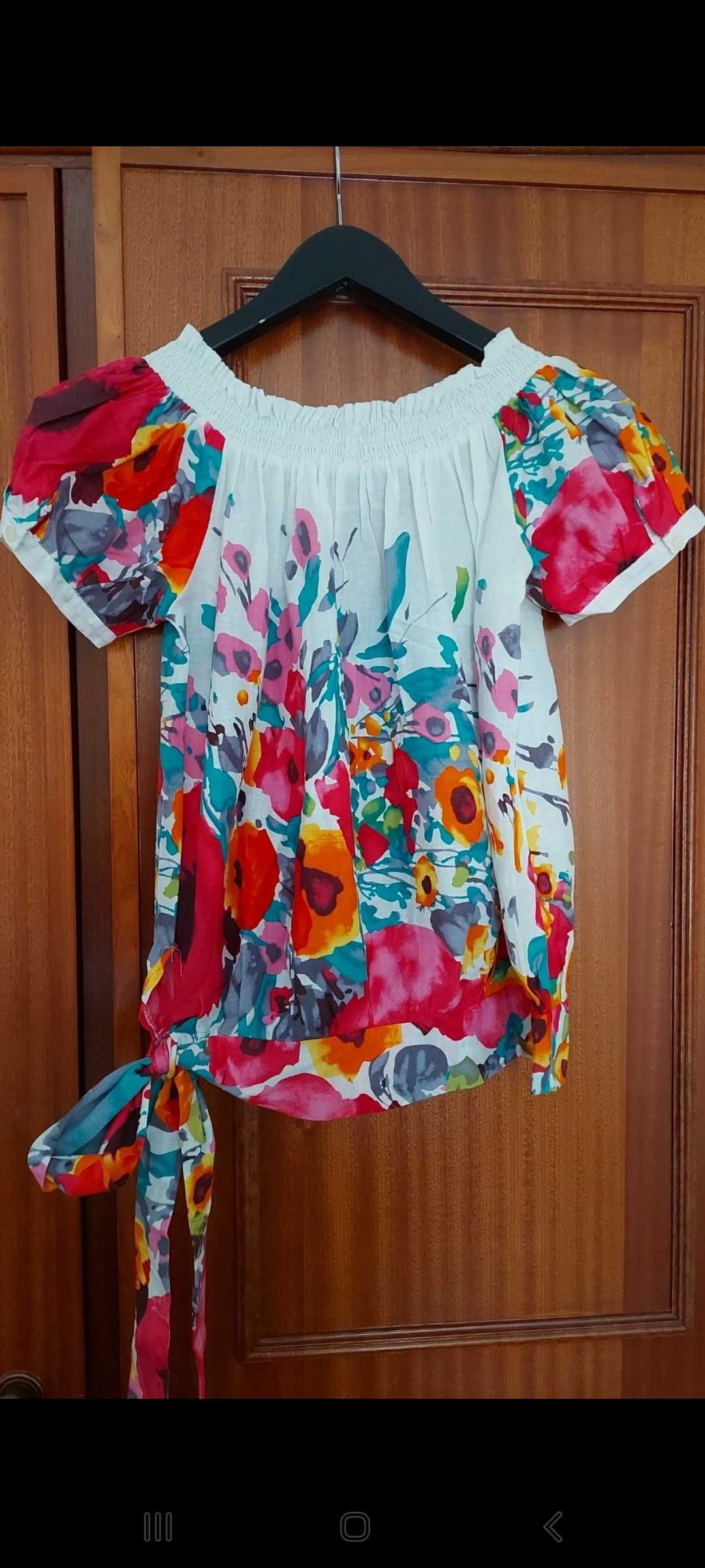 Blusa NAKURO padrão floral