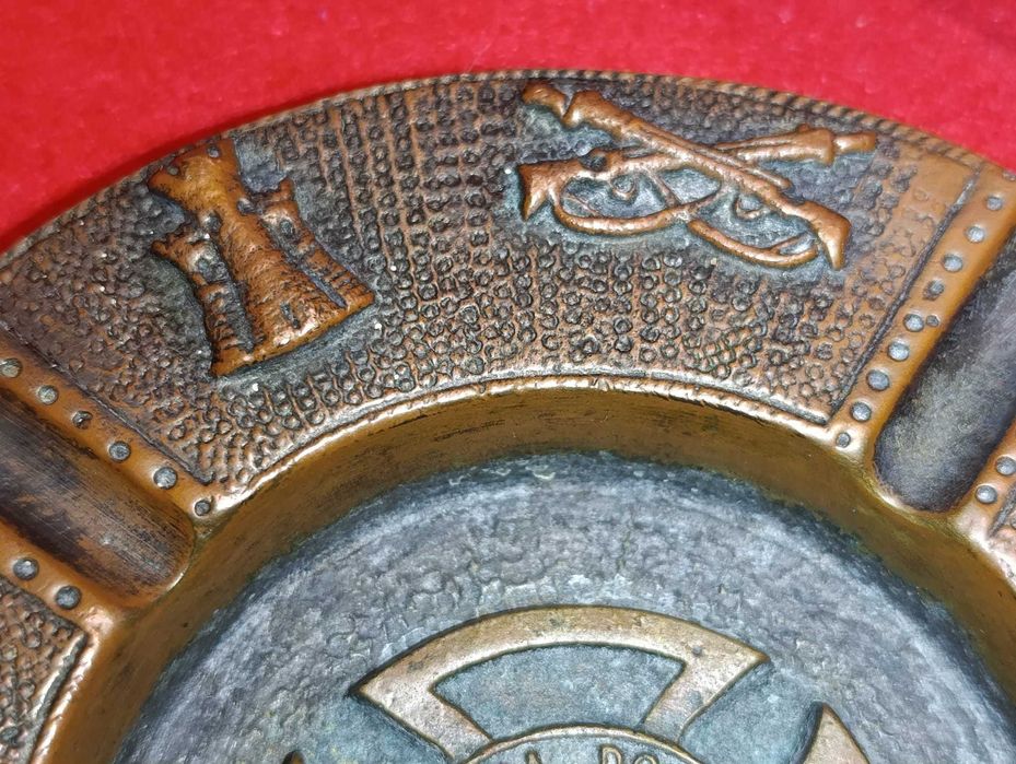 Cinzeiro Bronze Liga dos Combatentes