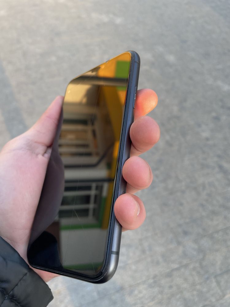 Продам или Обменяю IPhone 11 64 Neverlock