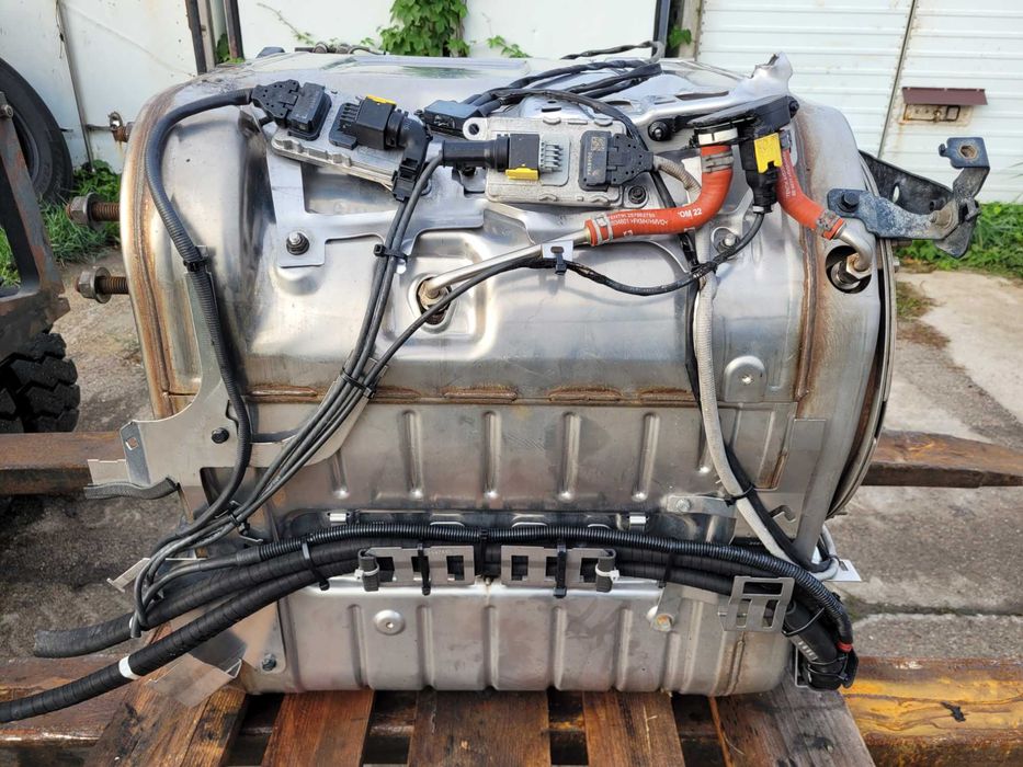 Scania 2025 katalizator  tłumik kompletny uszkodz