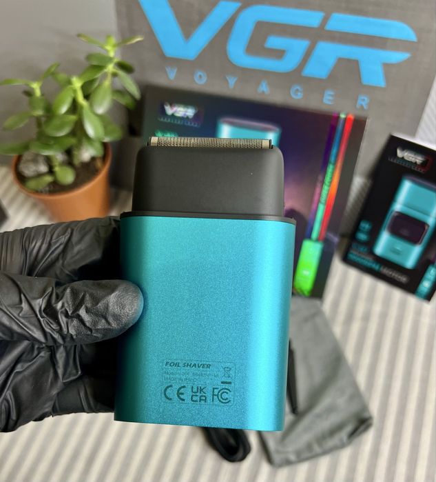 Електробритва VGR V-307 GREEN шейвер,подвійне лезо,2000mAh,9000 RPM