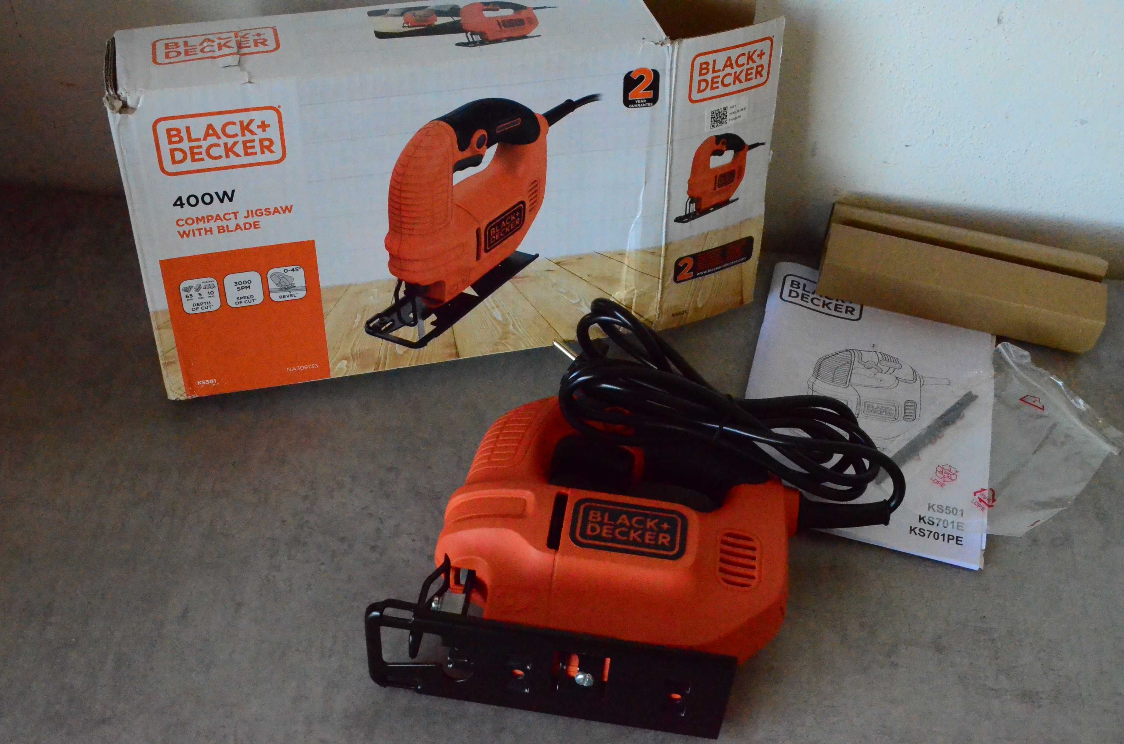 Wyrzynarka Black&Decker 400 W zasilanie sieciowe