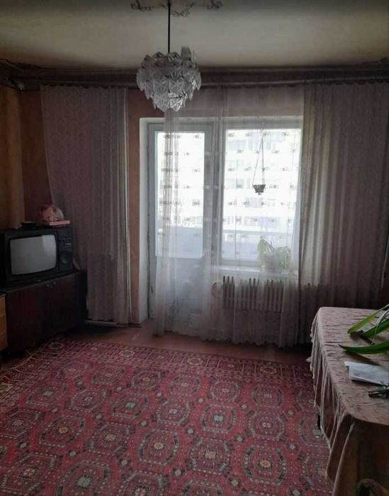 1 кімн не кутова район Незалежності (Титова) (715025)