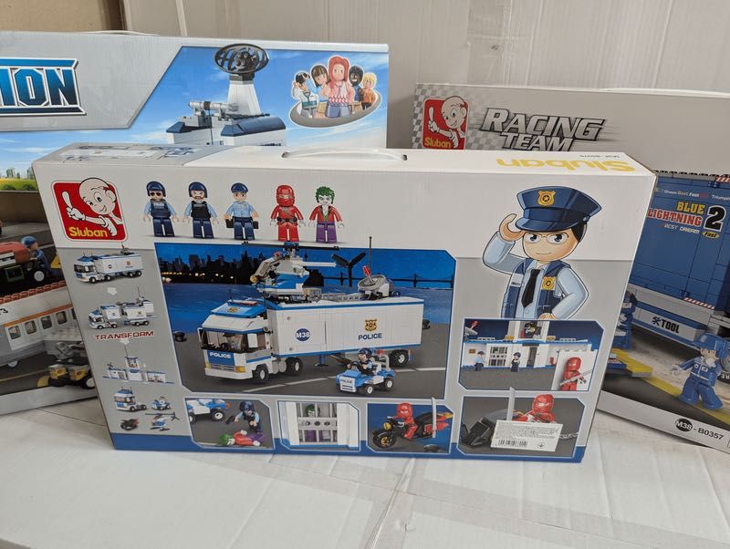 Конструктори дитячі sluban (lego, iblock)