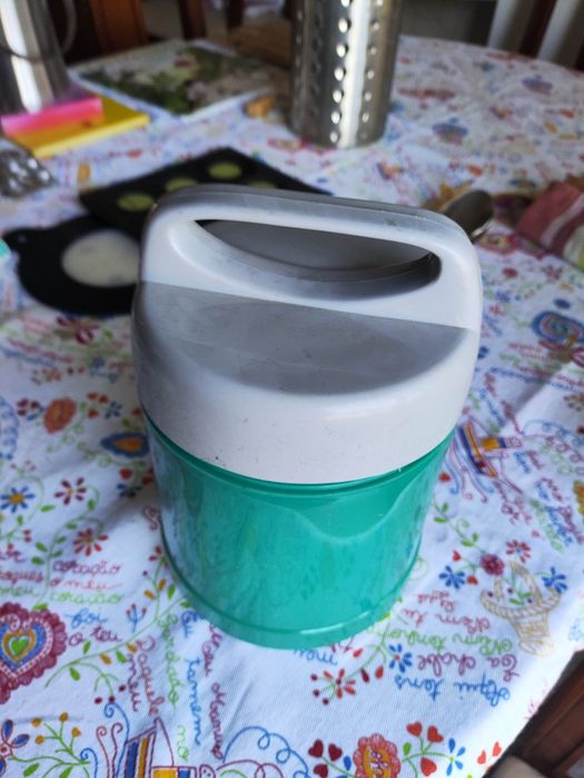 Termo novo dois recipientes