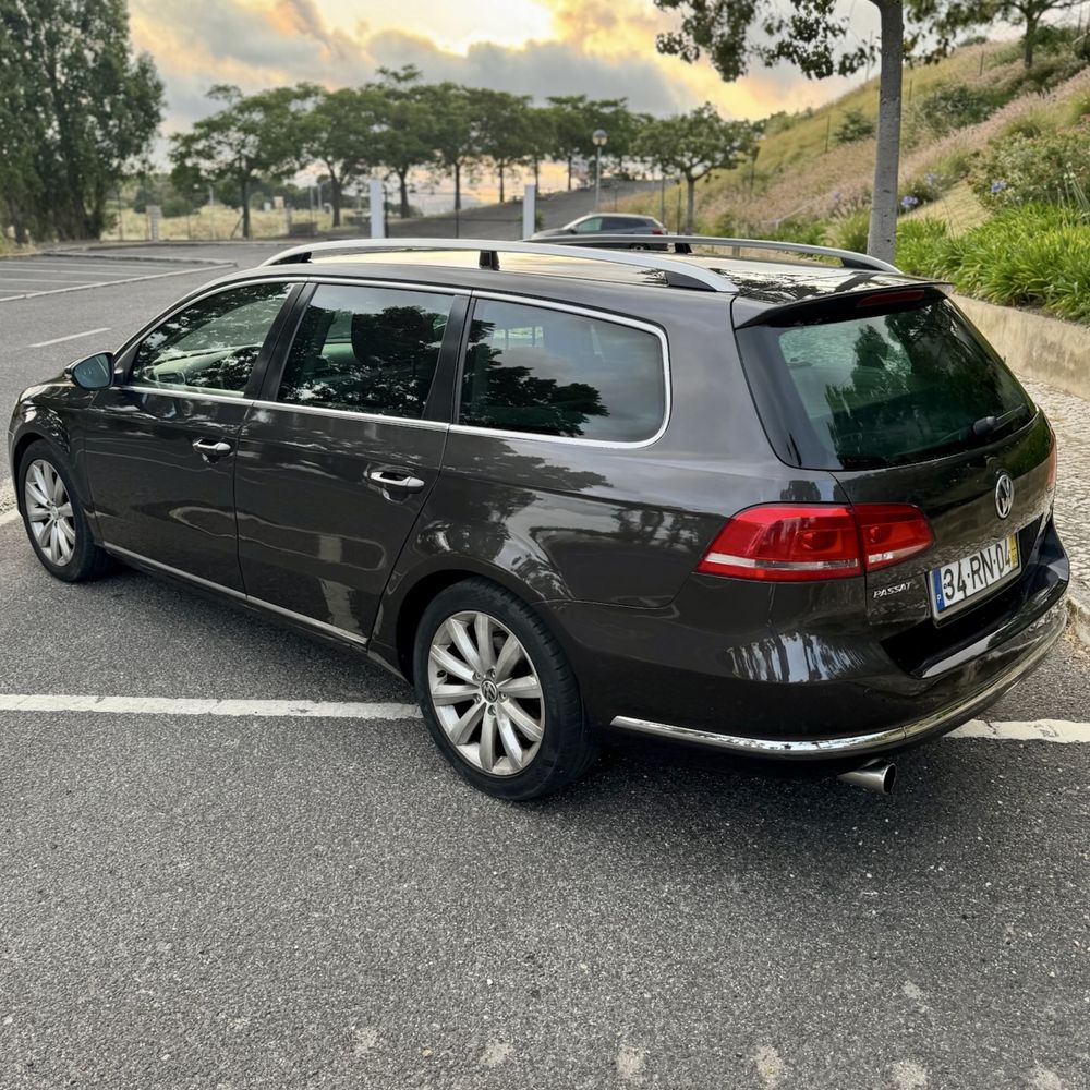 VW Passat 1.6 TDi Highline Desde 139€
