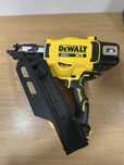Акумуляторний нейлер DeWALT DCN930