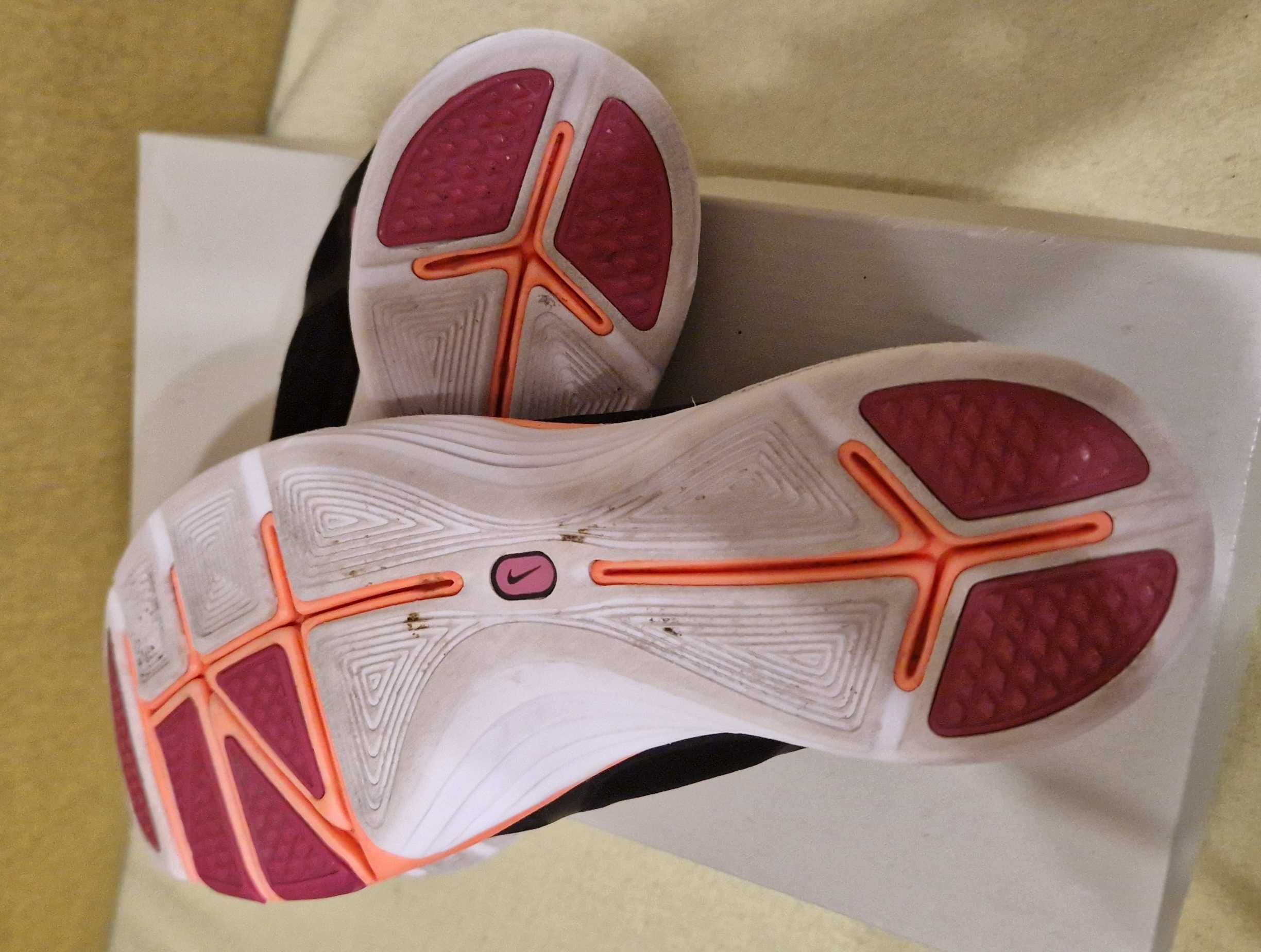 Buty sportowe Nike Lunarlon Fitness 36,5