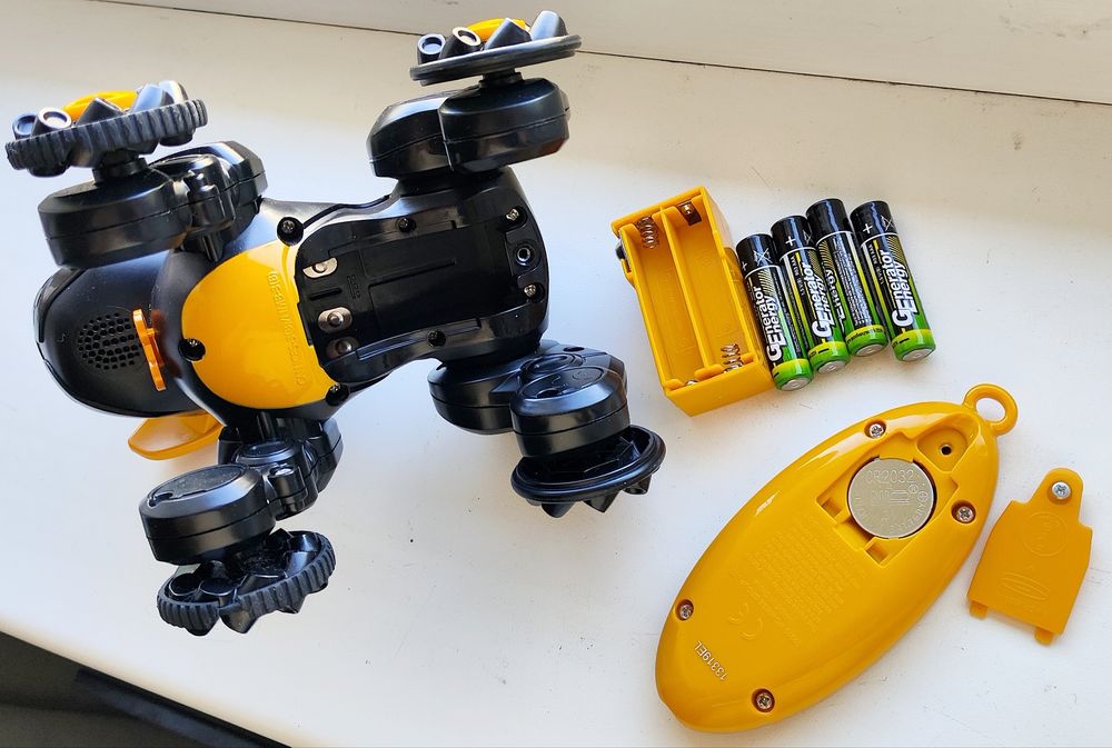 Робот Wow Wee Цуценя Chip Black