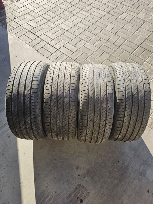 Mishelin primacy 4 225/45 R17