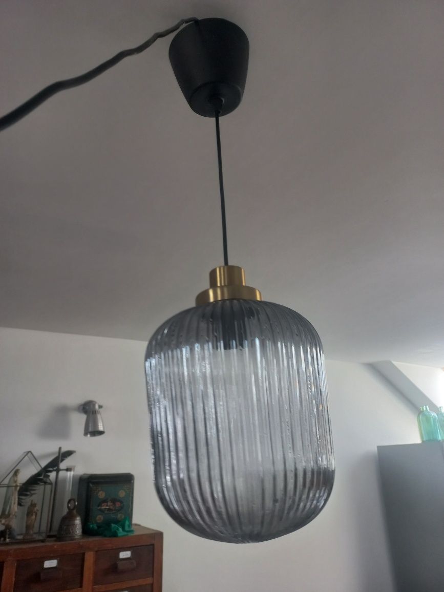 Solklint Ikea duża lampa wisząca.