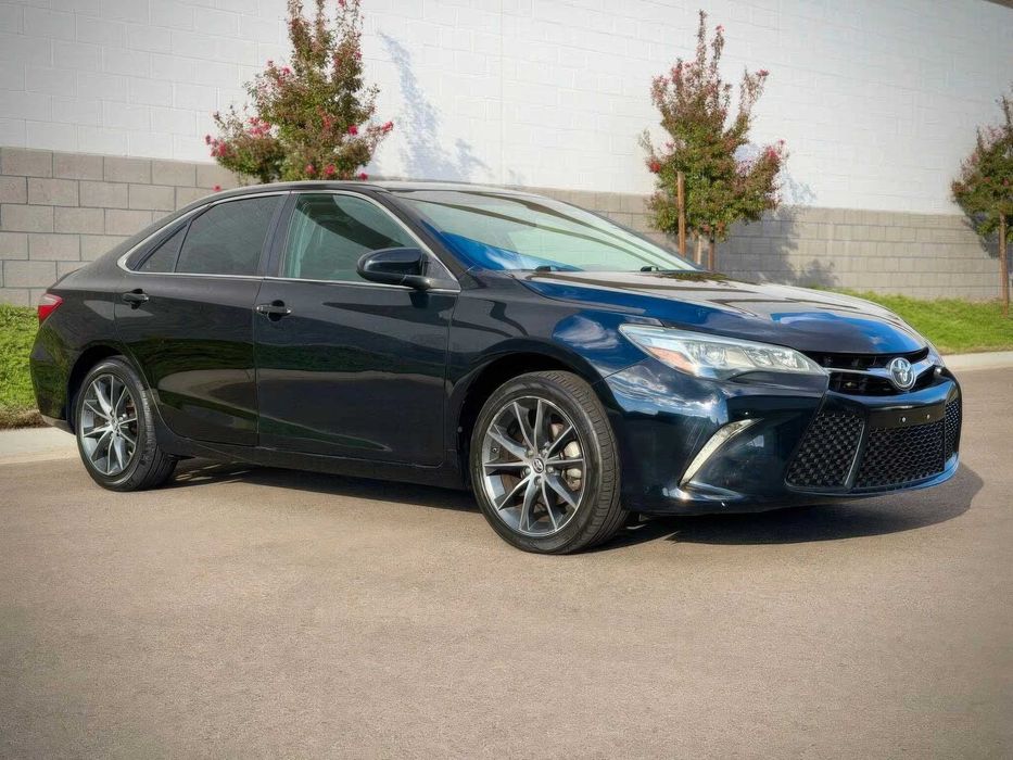 Toyota Camry XSE V6      2016