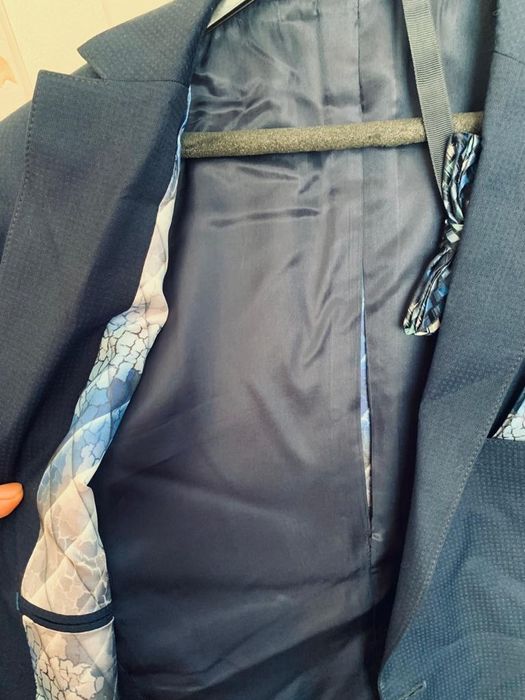 Чоловічий костюм