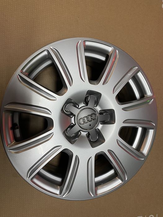 Alufelga Audi Q3 5x112 6,5 x16 ET33 8U0,601,025Q