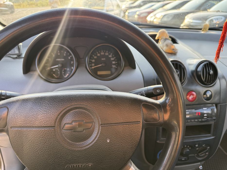 Chevrolet Aveo 2004 Рік 1.5 Бензин 1300$